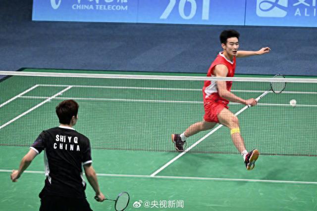 不少球迷表 不少球迷表